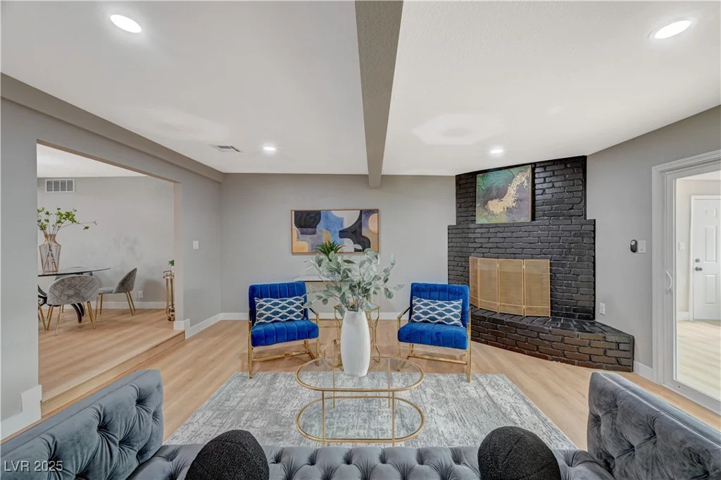 1729 Willowbrook, Las Vegas, NV 89106