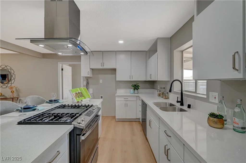 1729 Willowbrook, Las Vegas, NV 89106