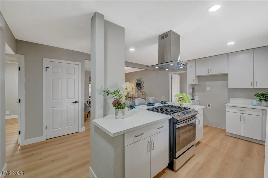 1729 Willowbrook, Las Vegas, NV 89106