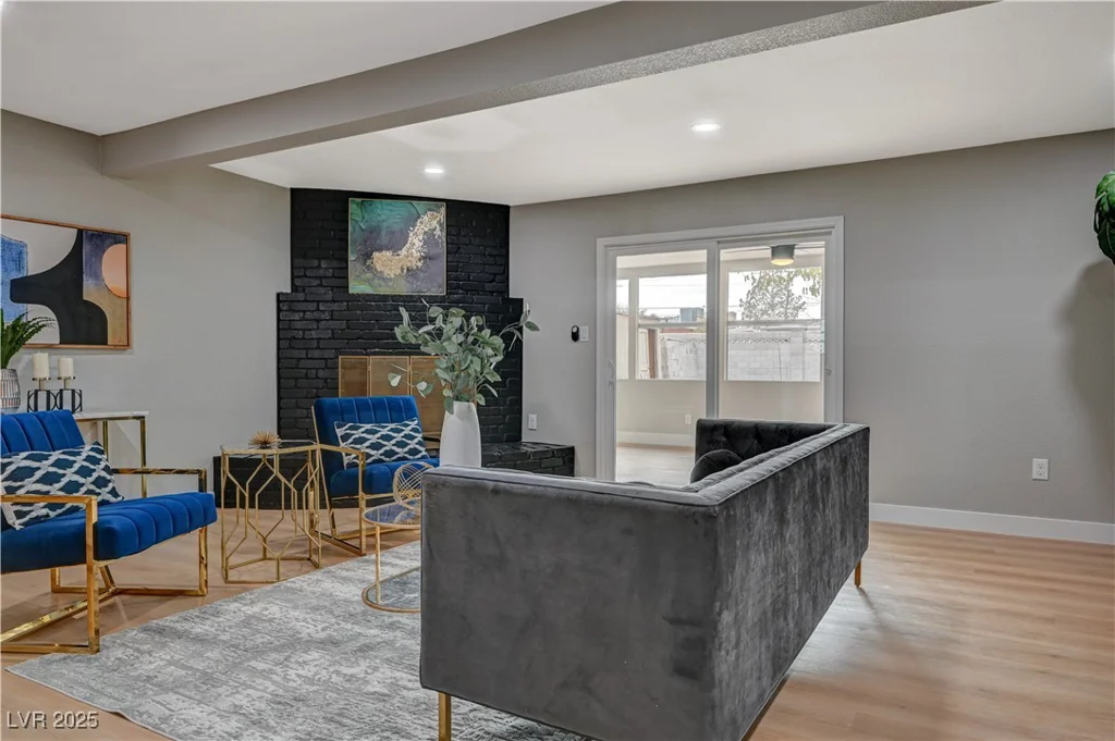 1729 Willowbrook, Las Vegas, NV 89106