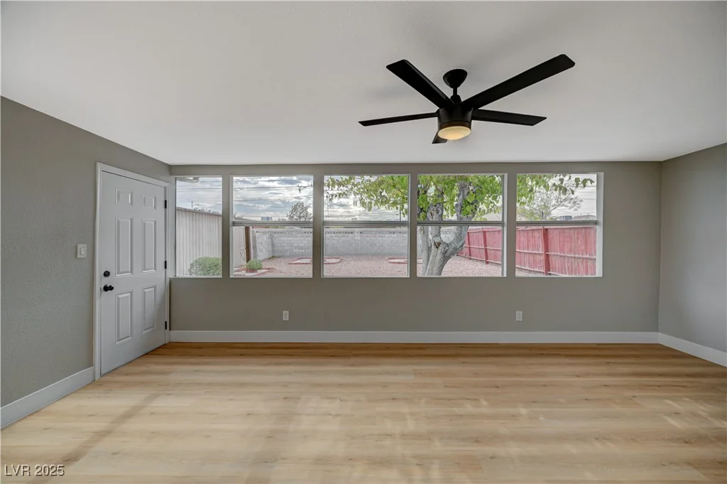 1729 Willowbrook, Las Vegas, NV 89106