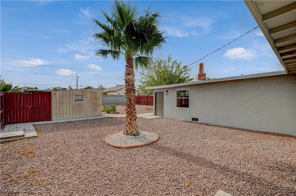 1729 Willowbrook, Las Vegas, NV 89106