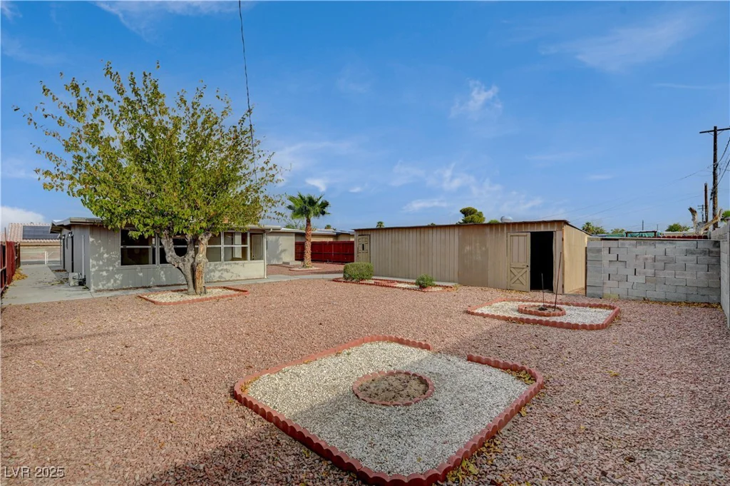 1729 Willowbrook, Las Vegas, NV 89106