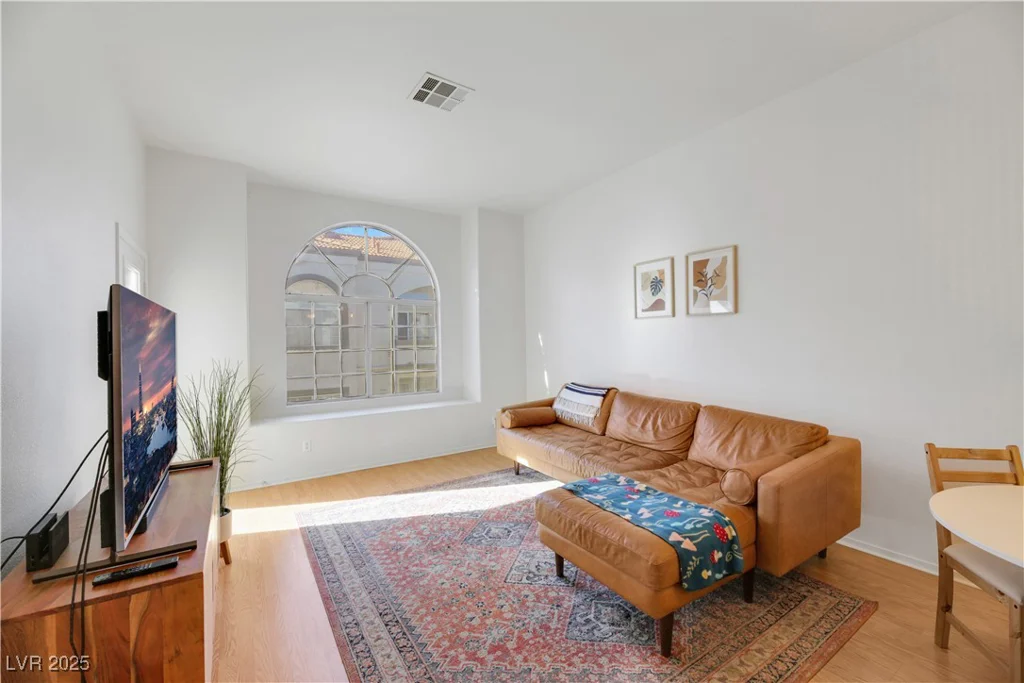 3125 Buffalo, Las Vegas, NV 89128
