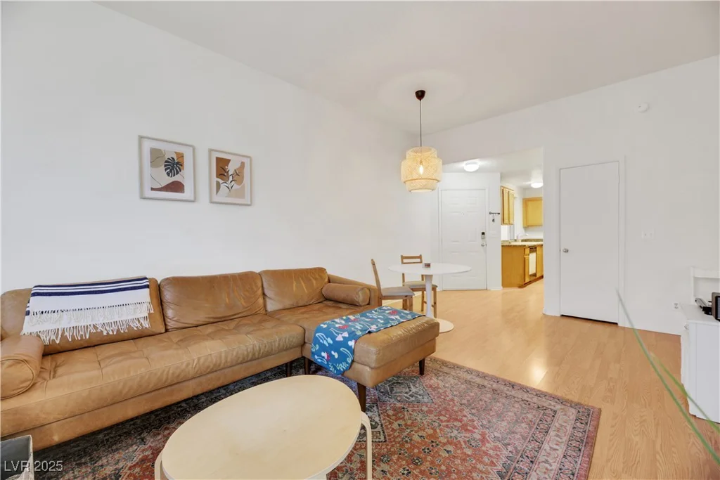 3125 Buffalo, Las Vegas, NV 89128