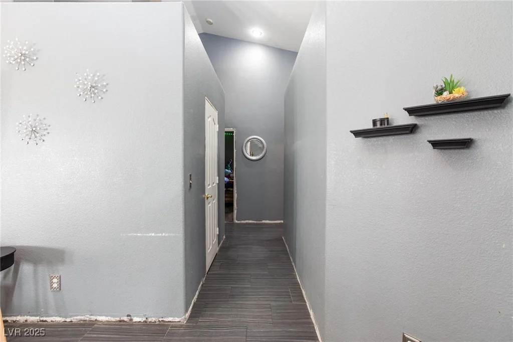 207 Charter Oak, Henderson, NV 89074