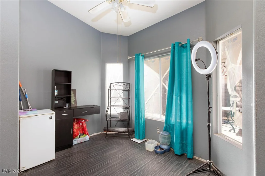 207 Charter Oak, Henderson, NV 89074