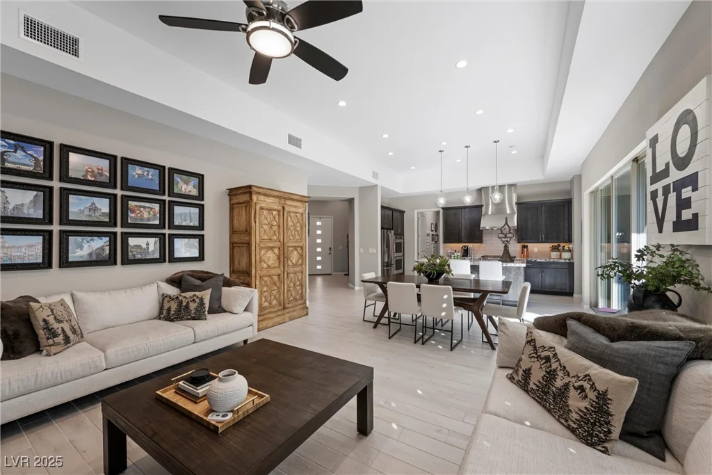 6833 Desert Crimson, Las Vegas, NV 89148