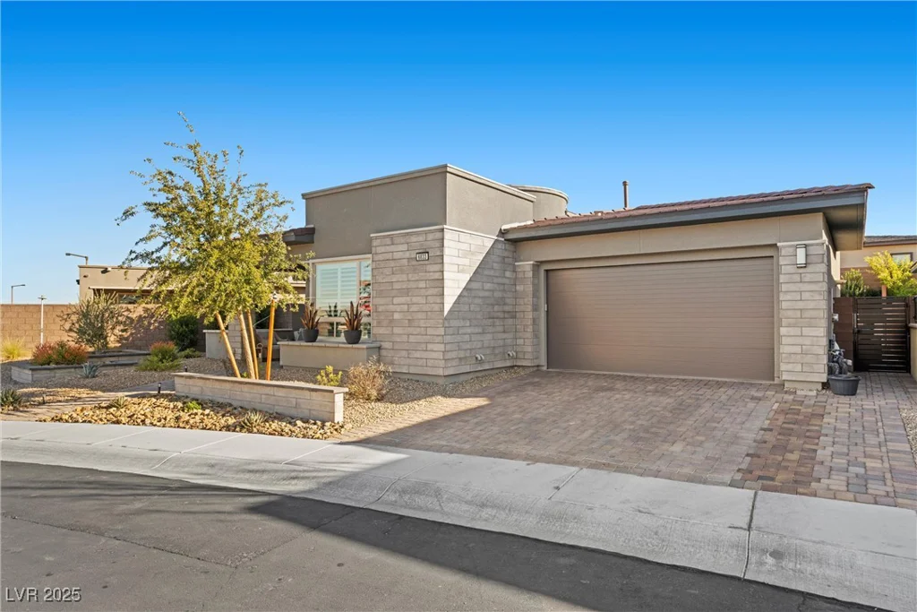 6833 Desert Crimson, Las Vegas, NV 89148