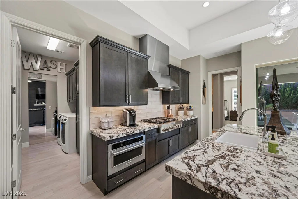 6833 Desert Crimson, Las Vegas, NV 89148