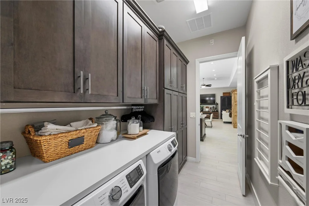 6833 Desert Crimson, Las Vegas, NV 89148