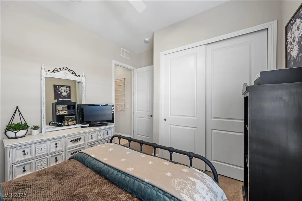 6833 Desert Crimson, Las Vegas, NV 89148