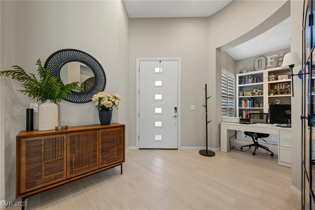 6833 Desert Crimson, Las Vegas, NV 89148