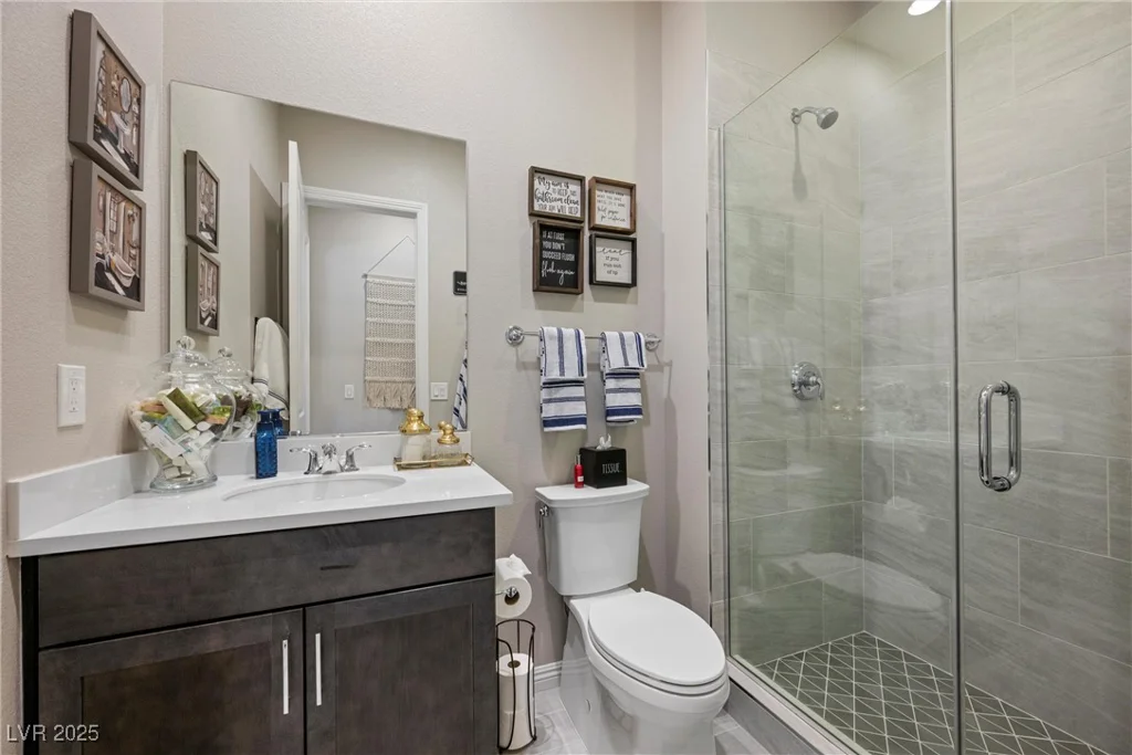 6833 Desert Crimson, Las Vegas, NV 89148