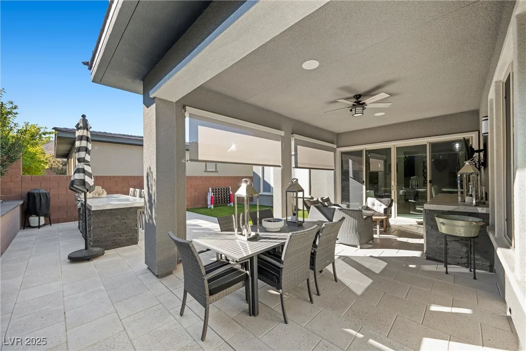6833 Desert Crimson, Las Vegas, NV 89148