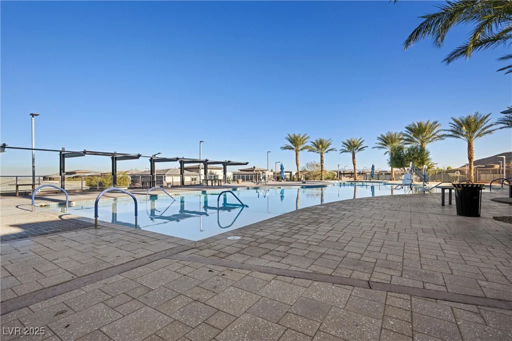 6833 Desert Crimson, Las Vegas, NV 89148