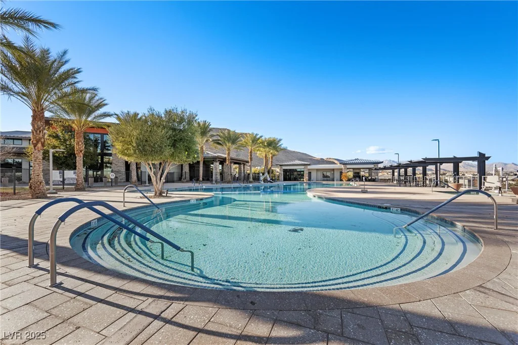 6833 Desert Crimson, Las Vegas, NV 89148
