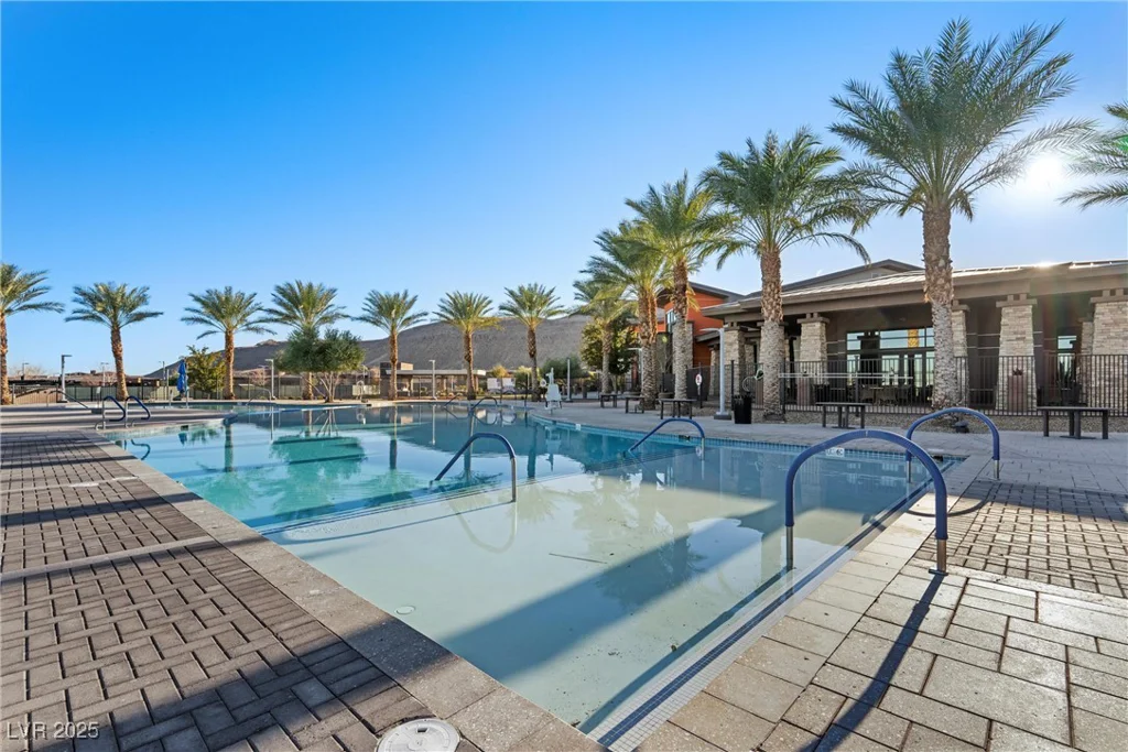 6833 Desert Crimson, Las Vegas, NV 89148