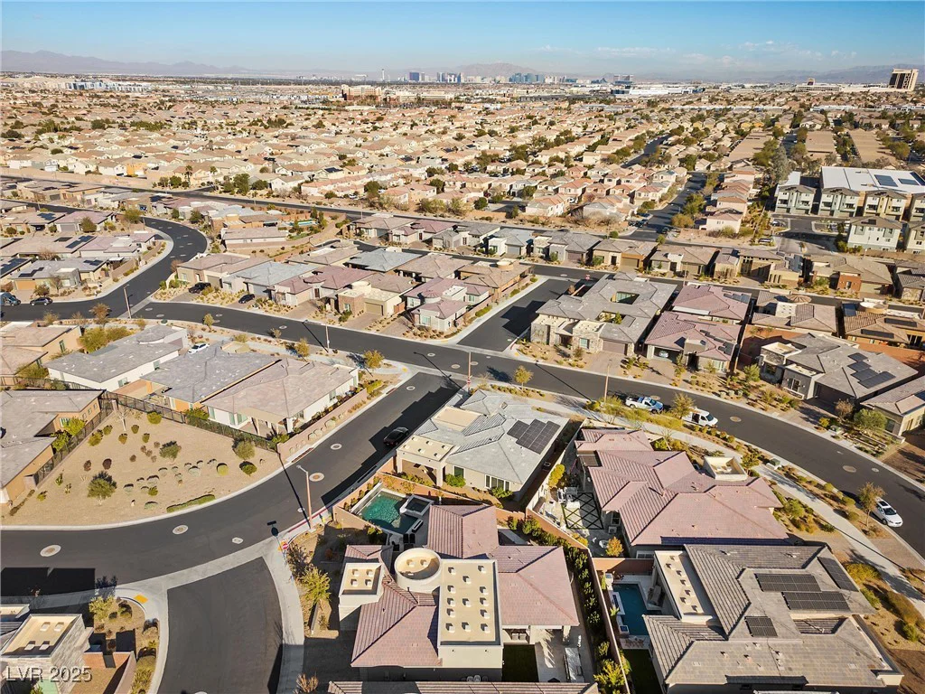 6833 Desert Crimson, Las Vegas, NV 89148