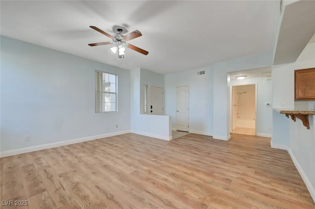 1701 King James, Las Vegas, NV 89144