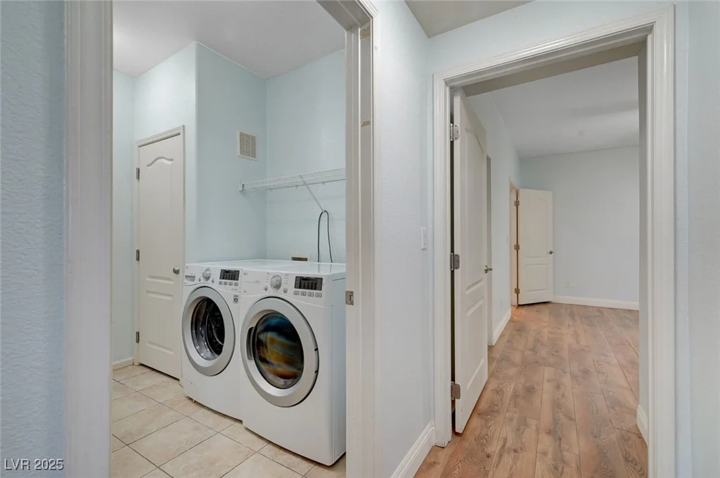 1701 King James, Las Vegas, NV 89144