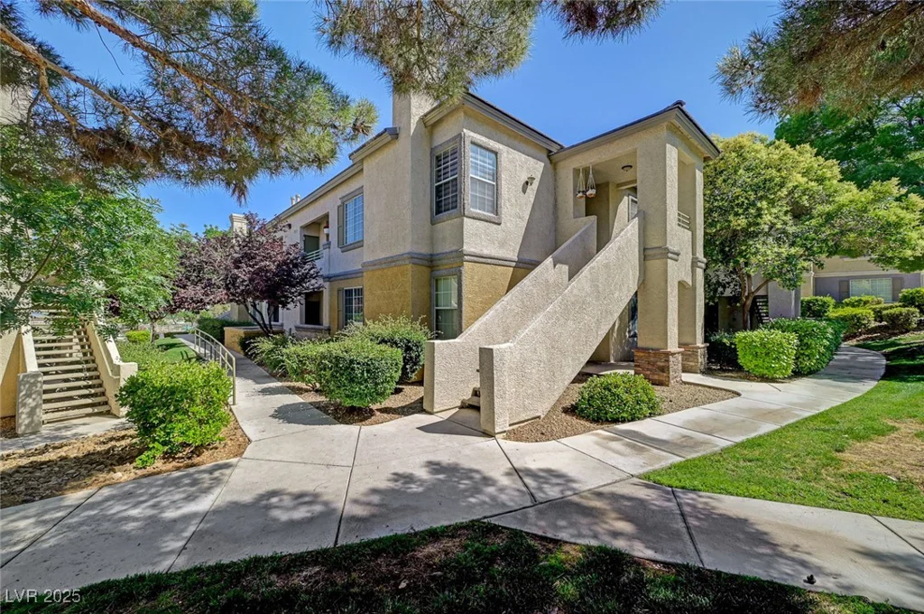 1701 King James, Las Vegas, NV 89144