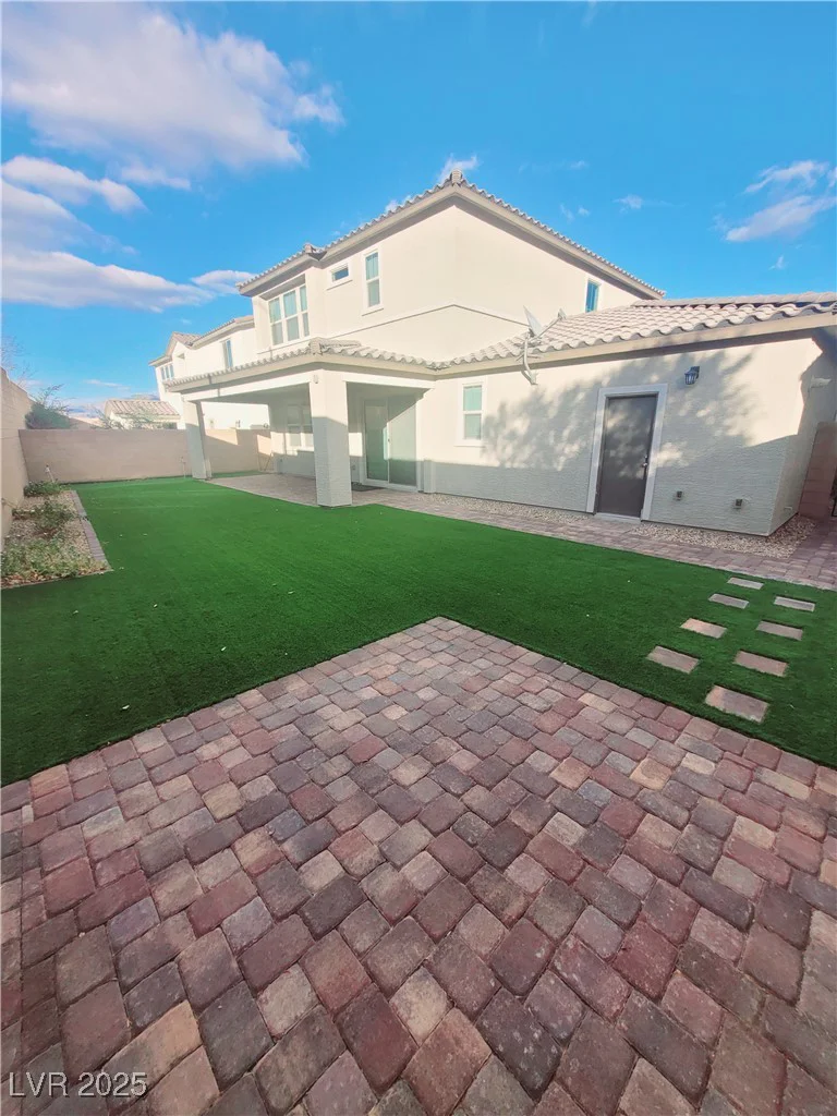 8051 California Pine, Las Vegas, NV 89166