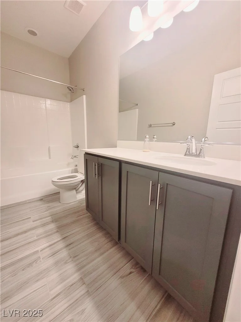 8051 California Pine, Las Vegas, NV 89166