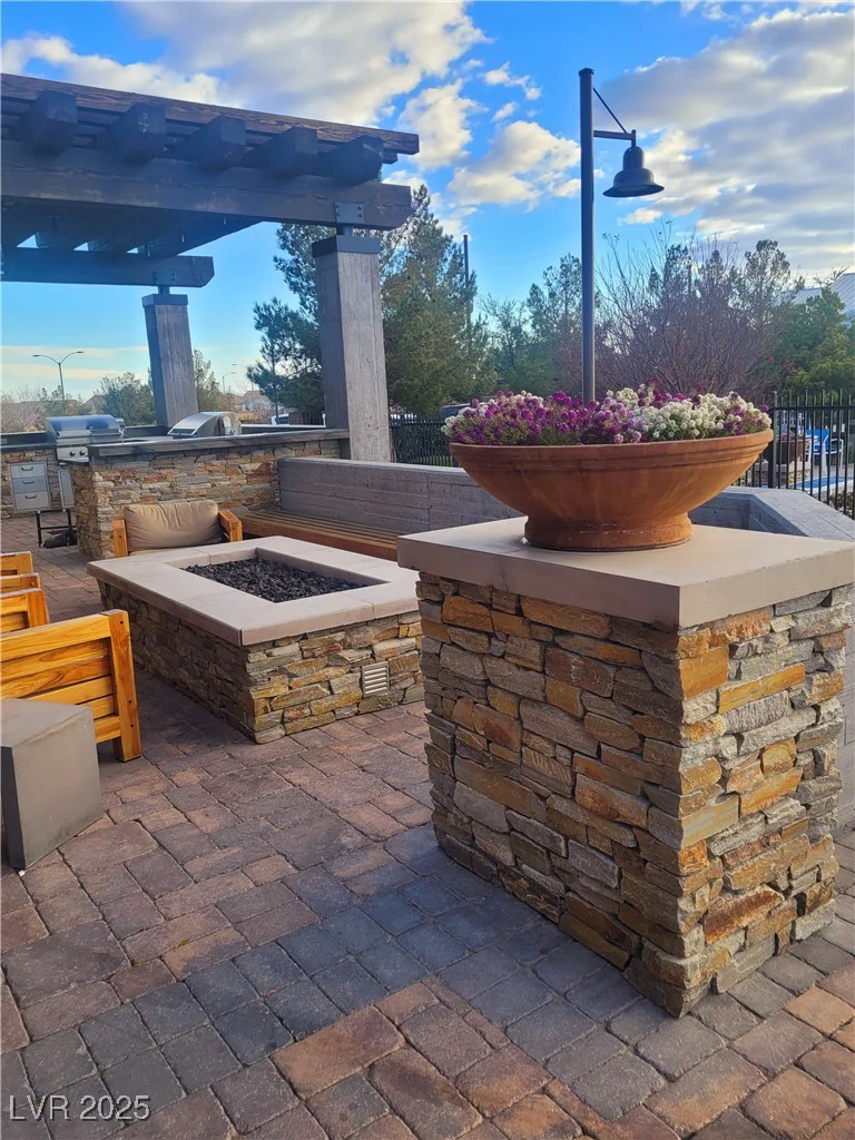 8051 California Pine, Las Vegas, NV 89166