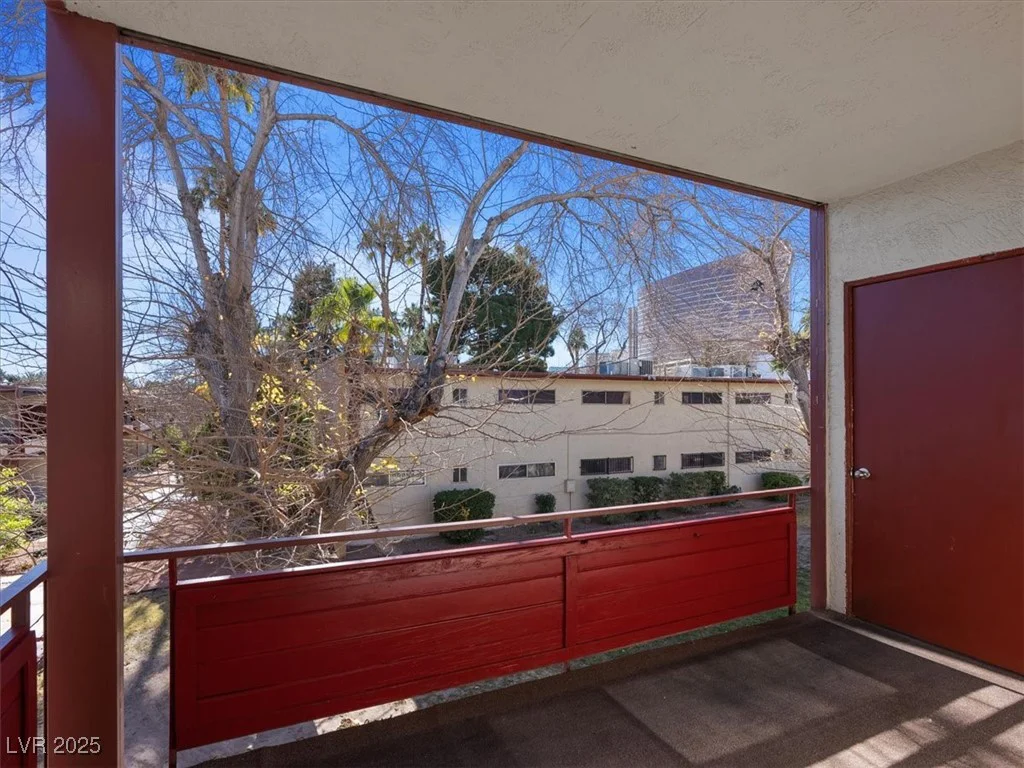 350 Desert Inn, Las Vegas, NV 89109