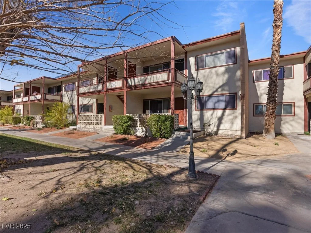 350 Desert Inn, Las Vegas, NV 89109