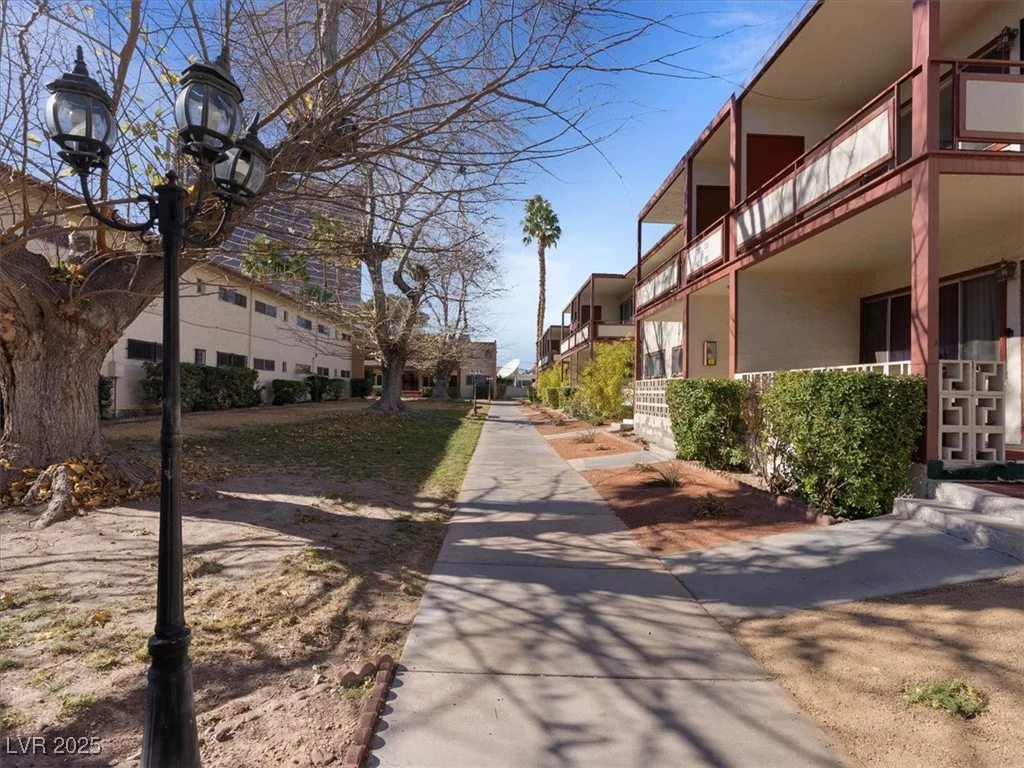350 Desert Inn, Las Vegas, NV 89109
