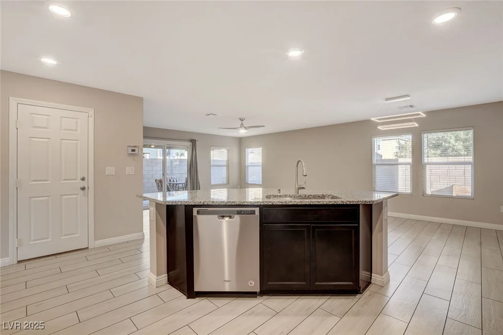 3849 Park Field, Las Vegas, NV 89120