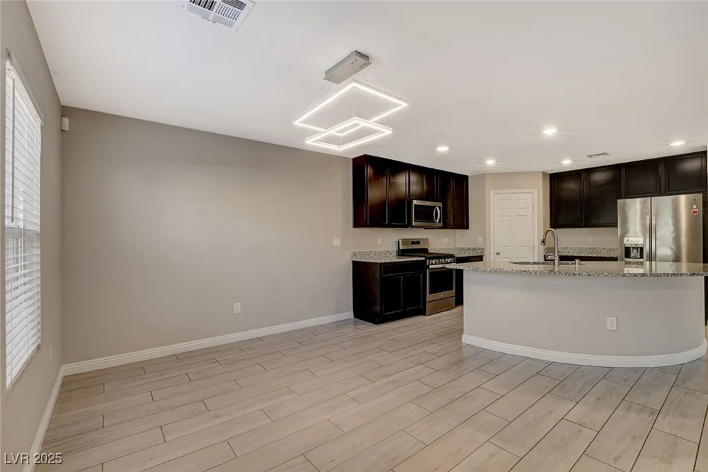 3849 Park Field, Las Vegas, NV 89120
