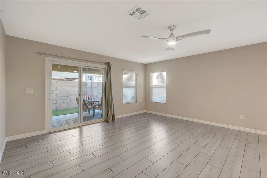 3849 Park Field, Las Vegas, NV 89120