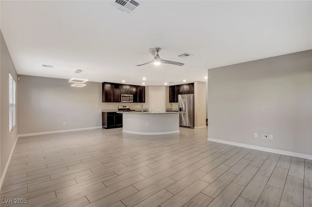 3849 Park Field, Las Vegas, NV 89120