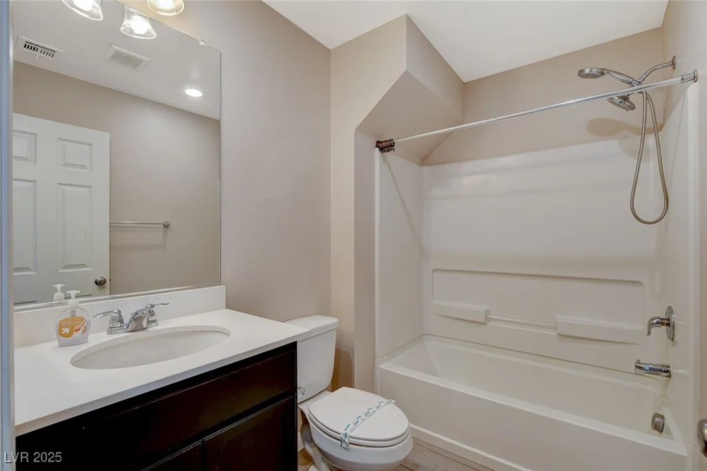 3849 Park Field, Las Vegas, NV 89120