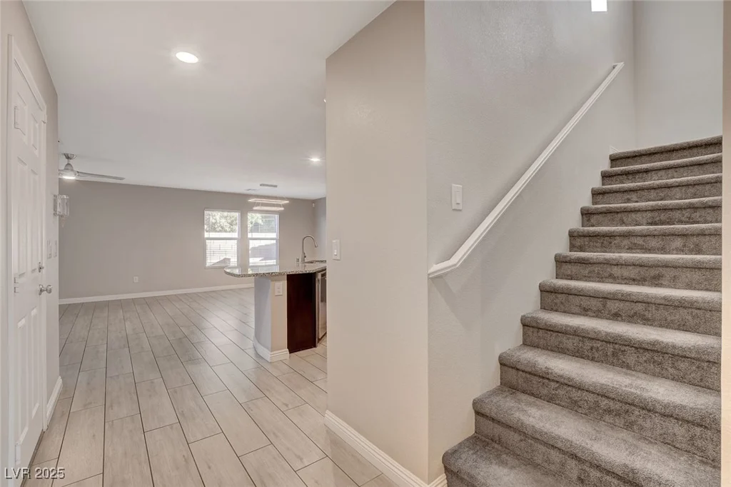 3849 Park Field, Las Vegas, NV 89120