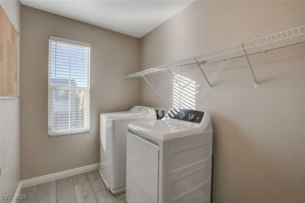 3849 Park Field, Las Vegas, NV 89120