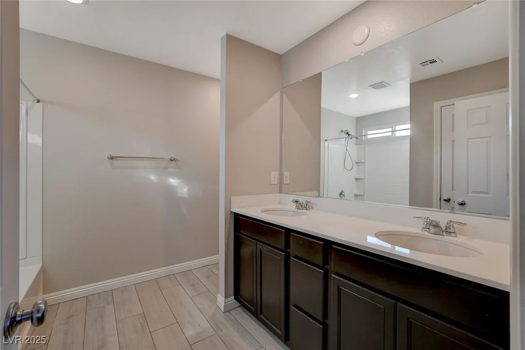 3849 Park Field, Las Vegas, NV 89120