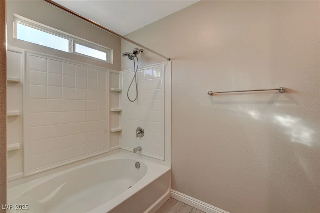 3849 Park Field, Las Vegas, NV 89120