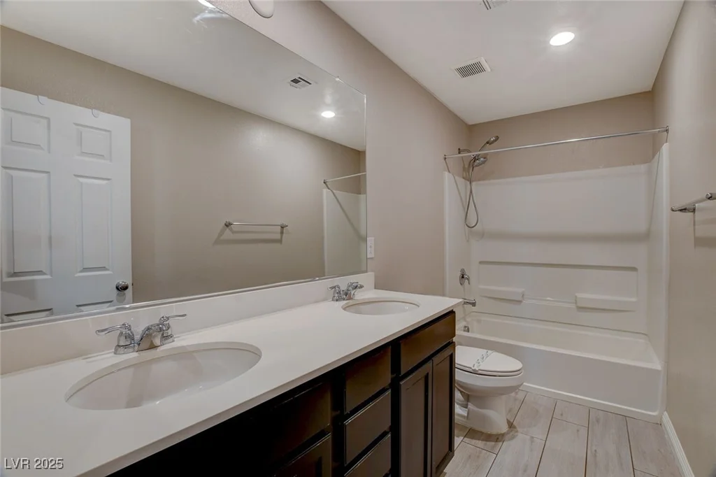 3849 Park Field, Las Vegas, NV 89120