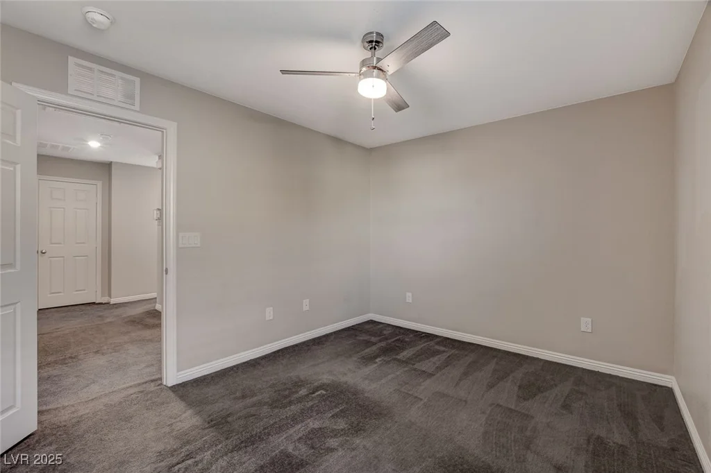 3849 Park Field, Las Vegas, NV 89120