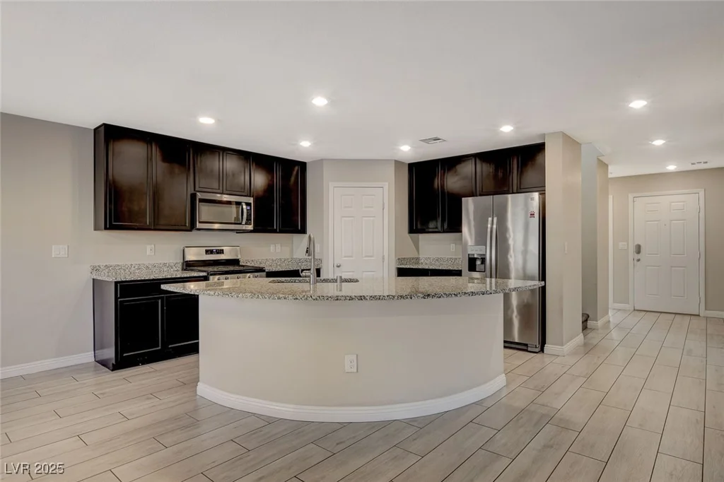 3849 Park Field, Las Vegas, NV 89120