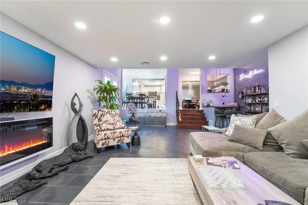 3364 Canoe Cove, Las Vegas, NV 89117