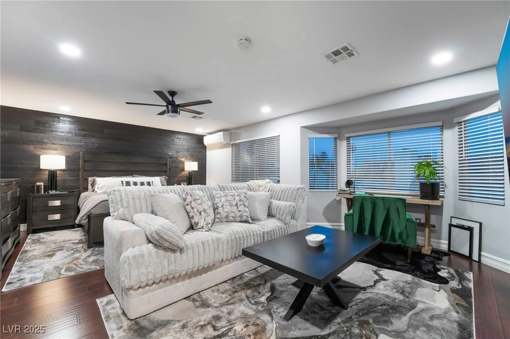 3364 Canoe Cove, Las Vegas, NV 89117