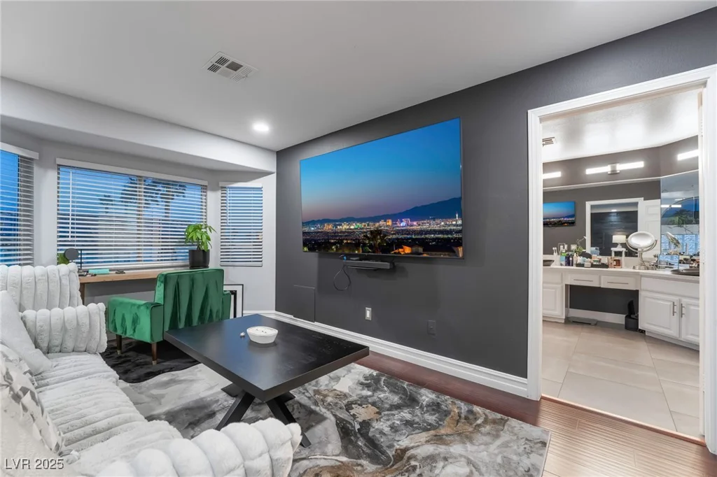 3364 Canoe Cove, Las Vegas, NV 89117