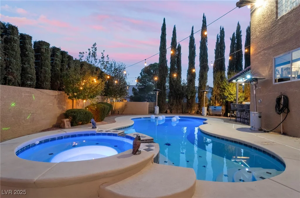 3364 Canoe Cove, Las Vegas, NV 89117
