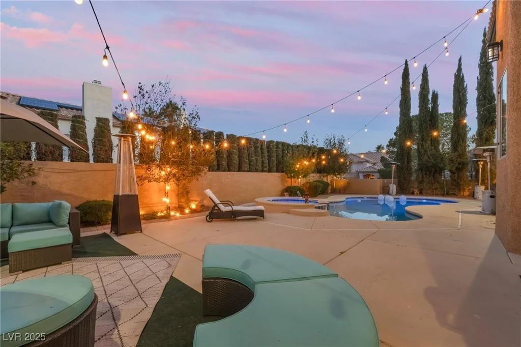 3364 Canoe Cove, Las Vegas, NV 89117