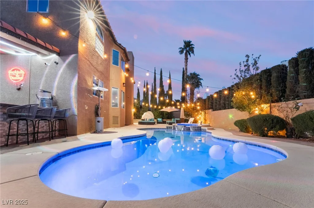 3364 Canoe Cove, Las Vegas, NV 89117